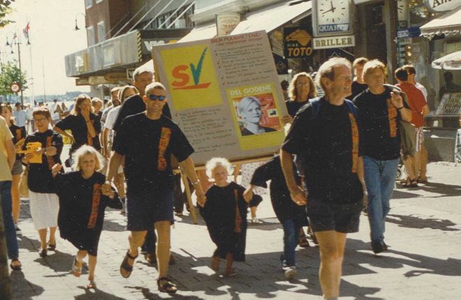 Arkivfoto fra Aust Agder SV under valgkampen i Arendal i 1997.