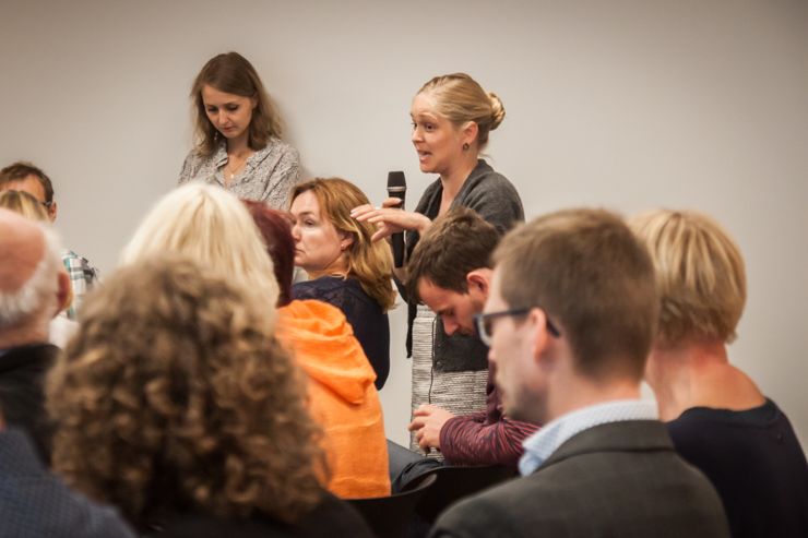 Bildet kan inneholde: person, mennesker, hår, skulder, frisyre.